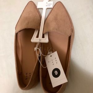 Nude/tan suede flats